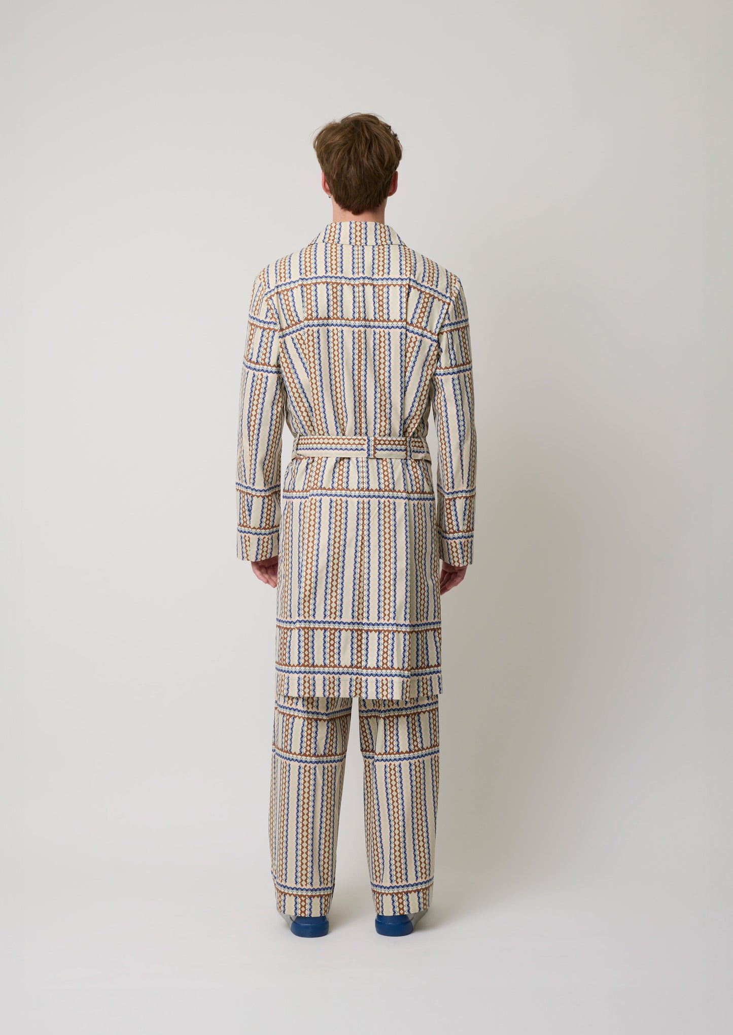 Laclos Paris, Menswear, geometric pattern, pattern, art-deco, fashion, paris, fashion week, casualwear, streetwear, trench coat, trench coat with belt