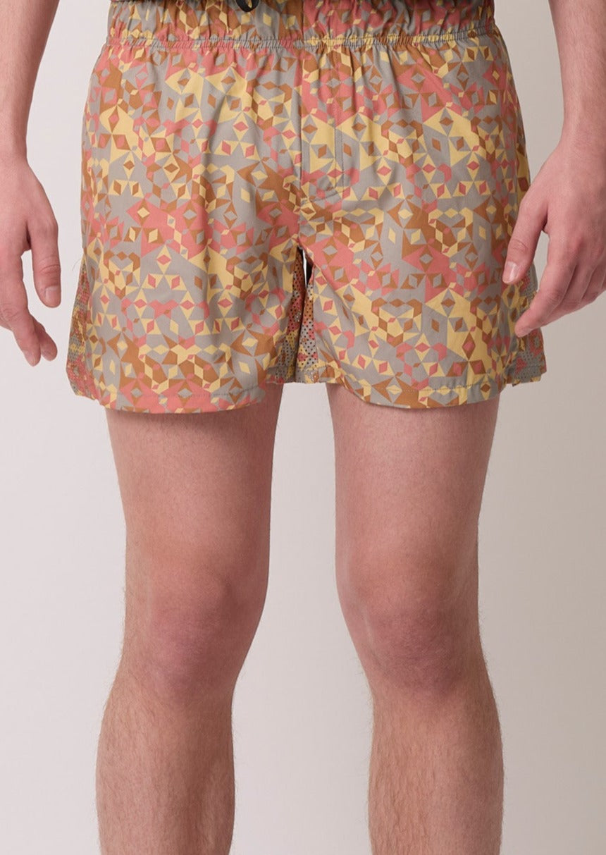 Shorts in scandinavian pattern