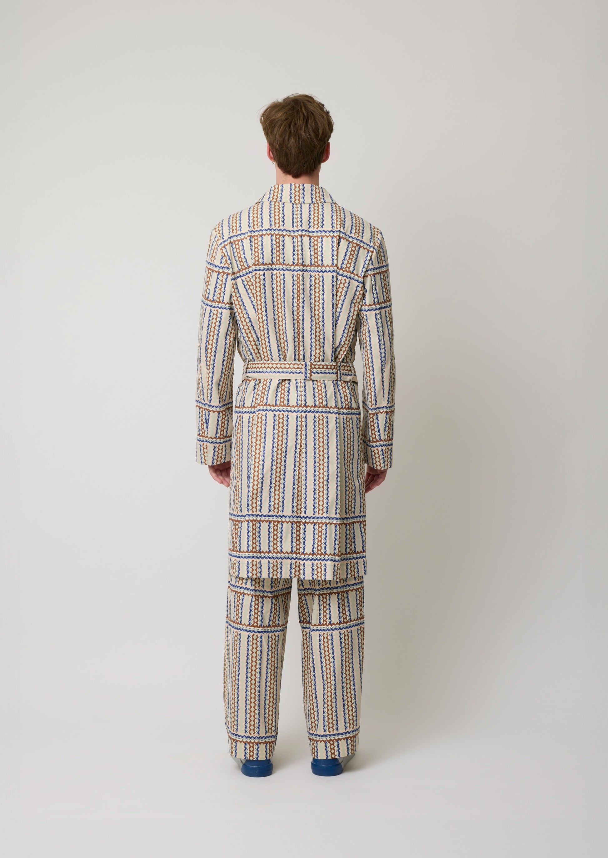 Laclos Paris, Menswear, geometric pattern, pattern, art-deco, fashion, paris, fashion week, casualwear, streetwear, trench coat, trench coat with belt