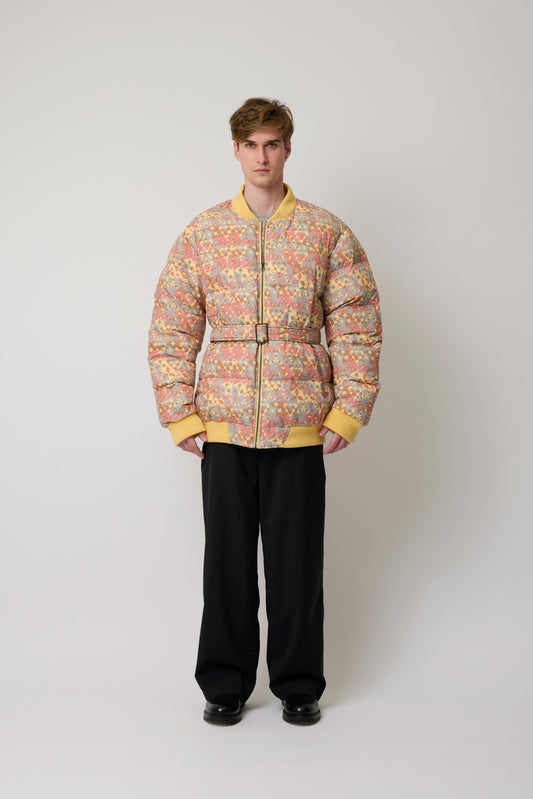 Laclos Paris, scandinavian, scandinavian pattern,menswear, geometric pattern, art-deco, fashion, paris, fashion week, casualwear, streetwear, puffer jacket, jacket, jacket with belt