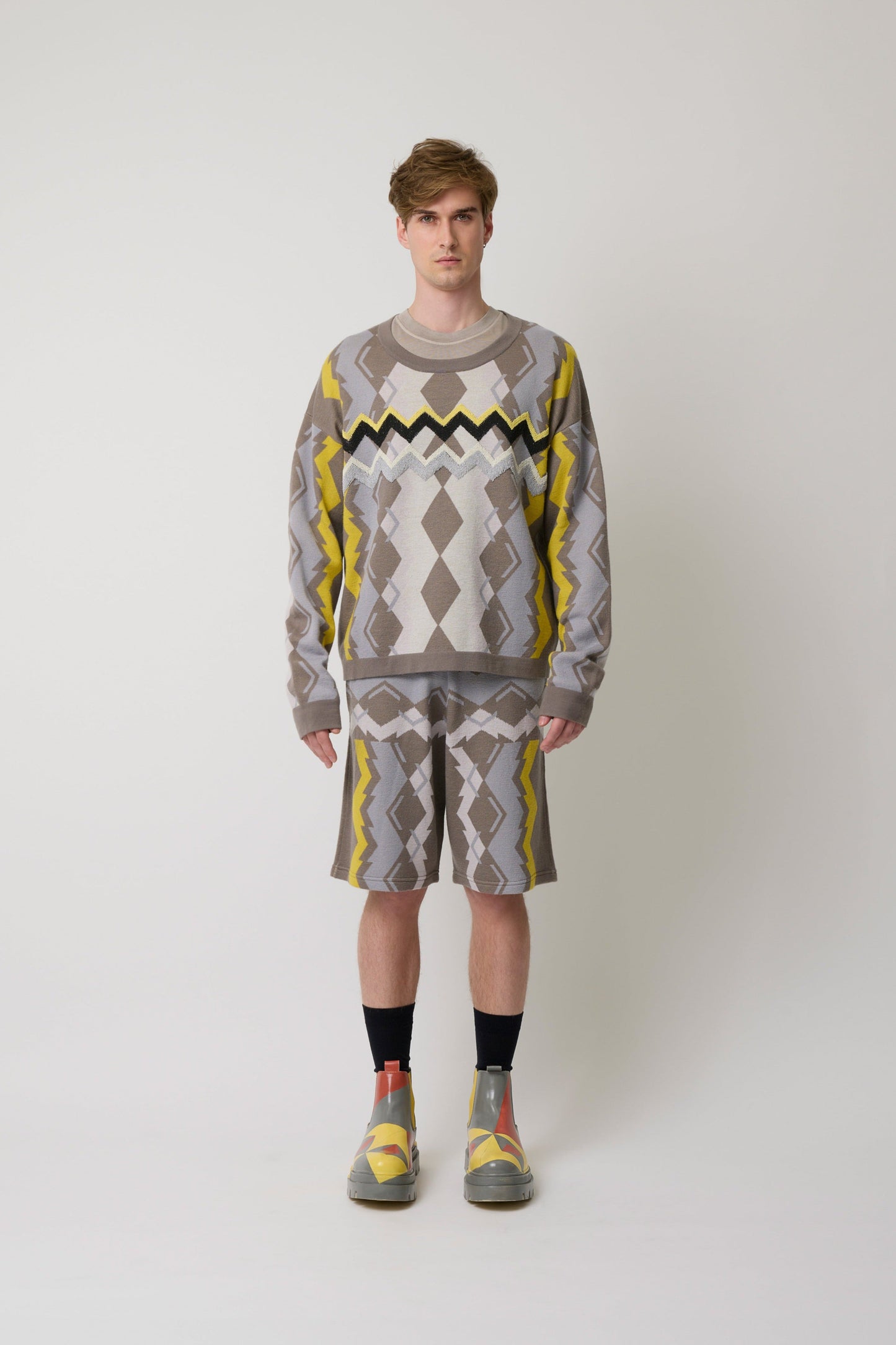 Laclos Paris, menswear, geometric pattern, art-deco, fashion, paris, fashion week, casualwear, streetwear, sweater, geometric, jacquard, bead embroidery