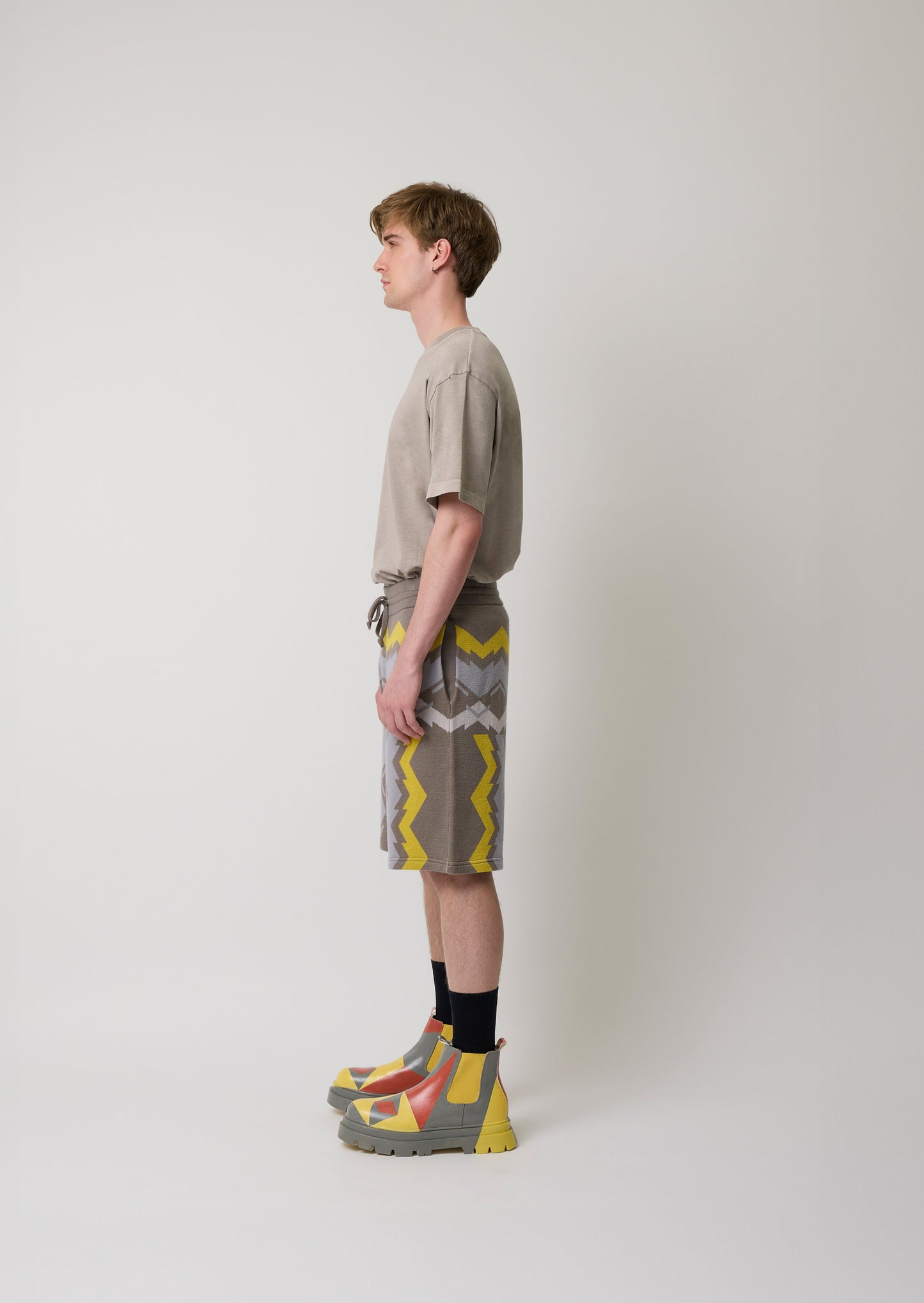 Laclos Paris, Menswear, geomteric pattern, jacquard, geometric jacquard,art-deco, fashion, paris, fashion week, casualwear, streetwear, shorts