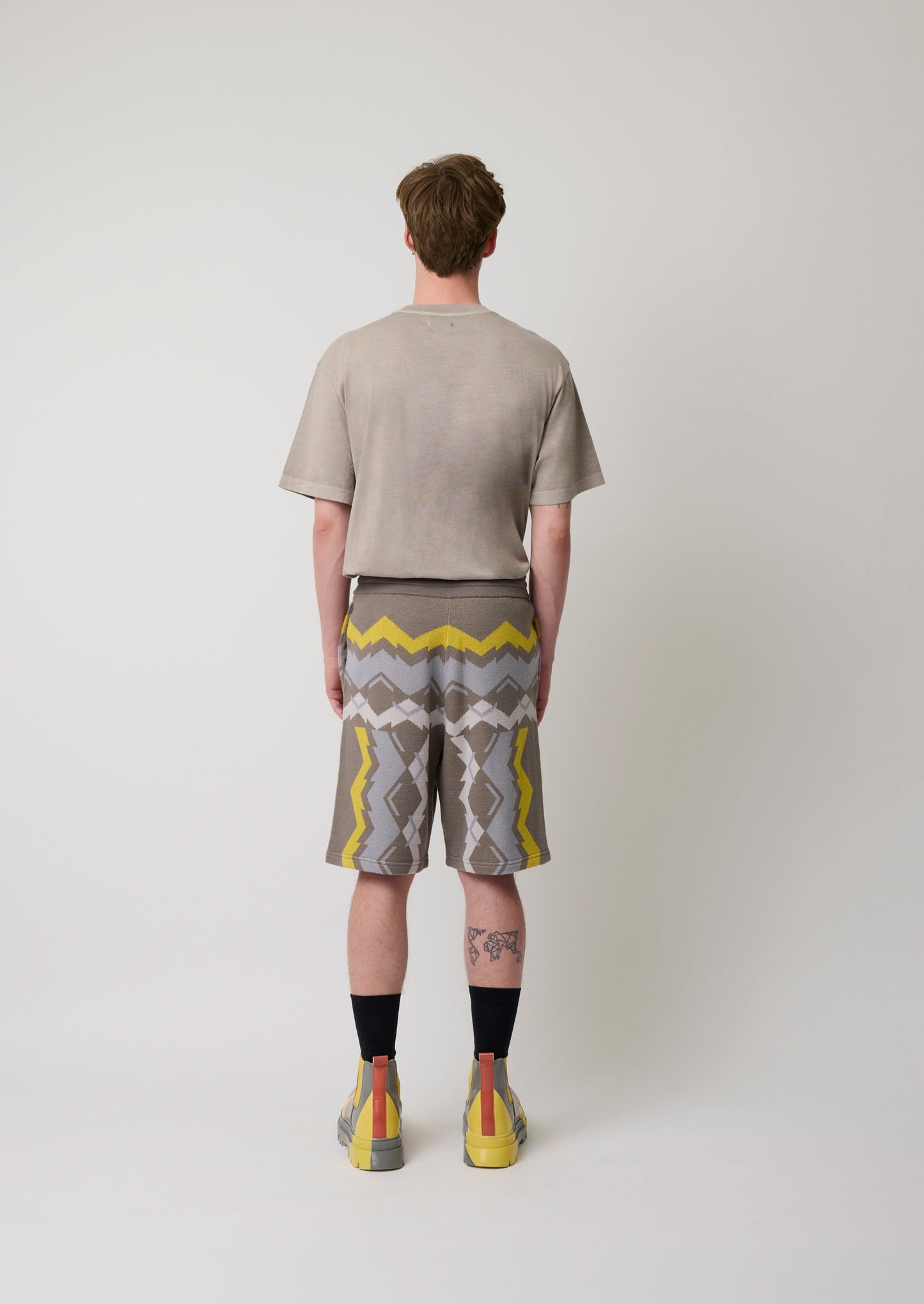 Laclos Paris, Menswear, geomteric pattern, jacquard, geometric jacquard,art-deco, fashion, paris, fashion week, casualwear, streetwear, shorts
