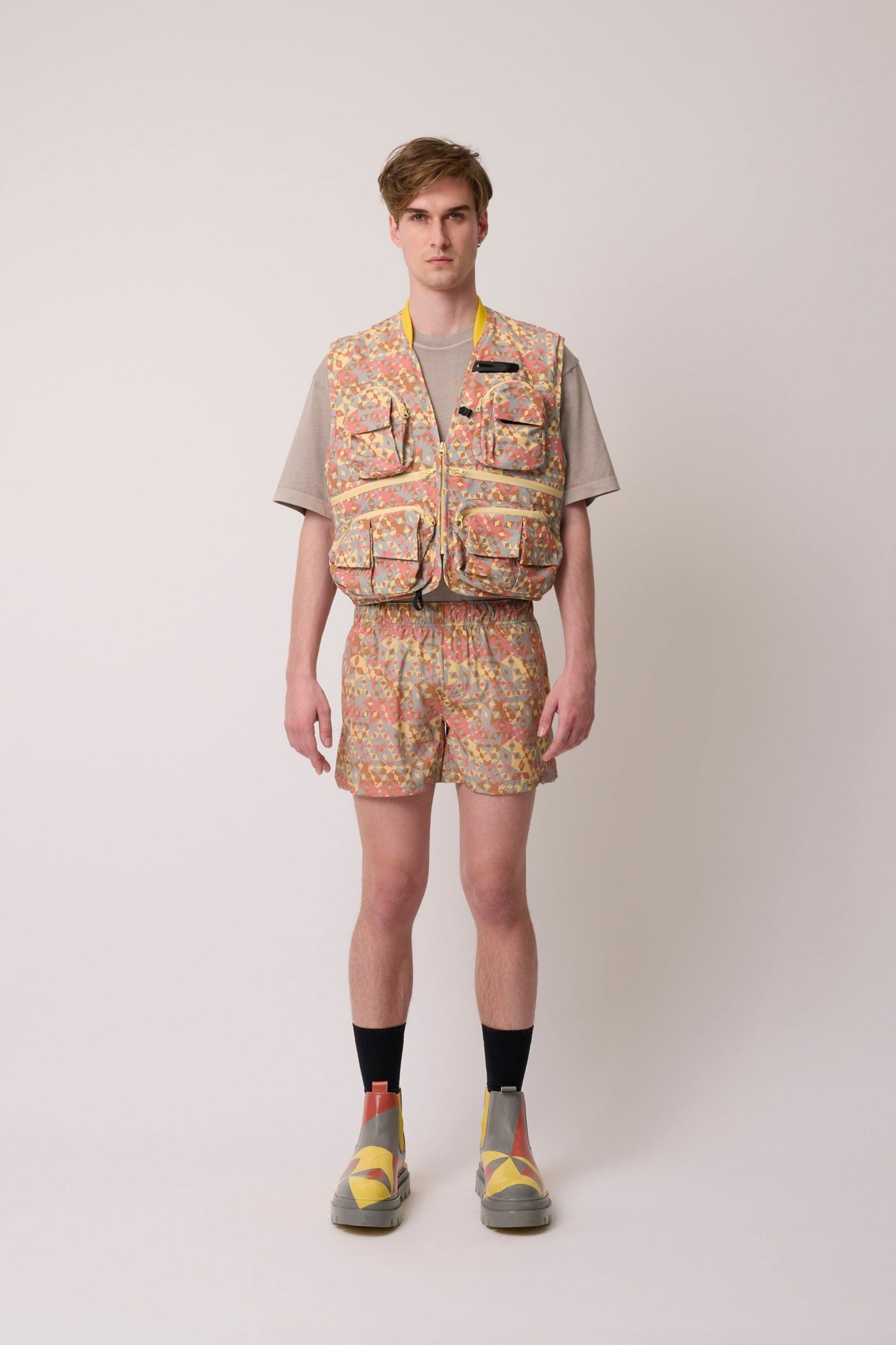 Laclos Paris, cargo gilet, gilet, Menswear, pattern, art-deco, fashion, paris, fashion week, casualwear, streetwear, pants, jacket