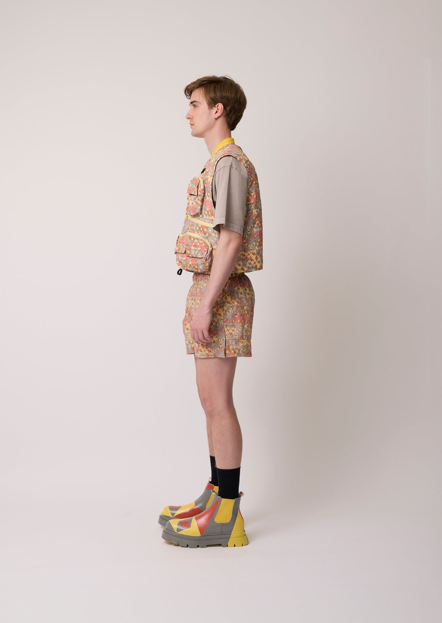 Shorts in scandinavian pattern